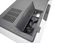 Vango E-Pinnacle 40L Coolbox -Outdoor Gear Store van 2021 essentials e pinnacle 40l lo 14